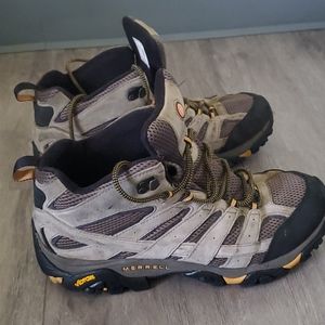 Mens boots